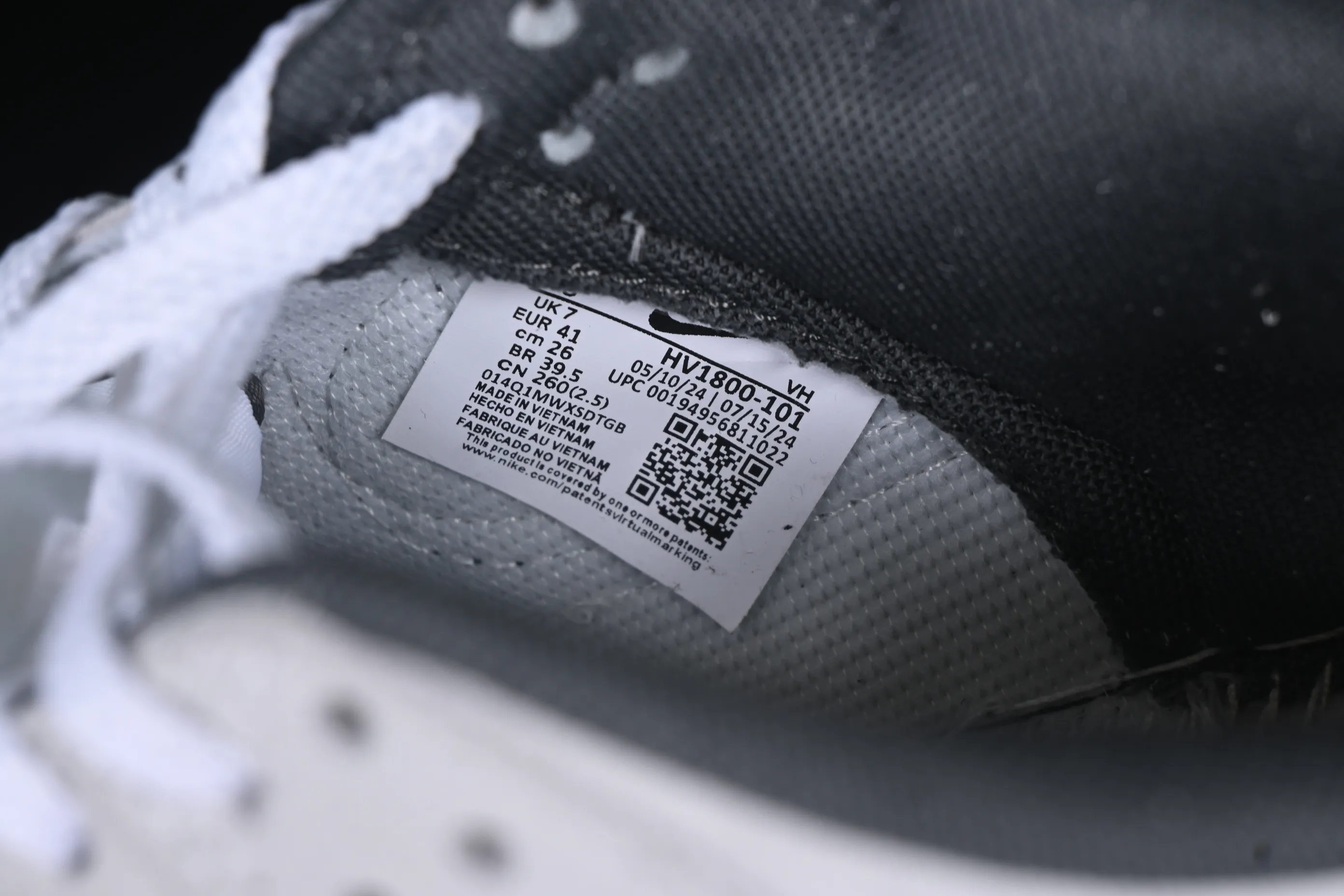 All categories Nk SB Dunk series Nk SB Dunk Low low-top sneakers Nk Dunk Low 85 double hook series white gray SB low-top sports and leisure sneakers HV1800-101